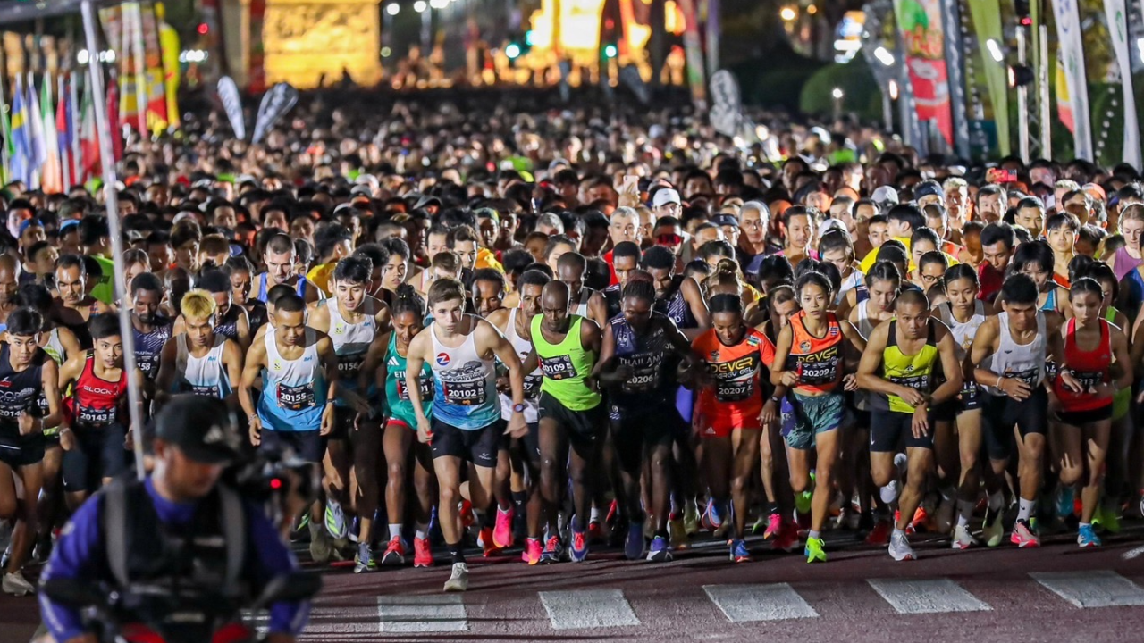 "อะเมซิ่ง ไทยแลนด์ แบ็งค็อก มาราธอน" สุดคึกคัก 26,000 คนร่วมวิ่ง