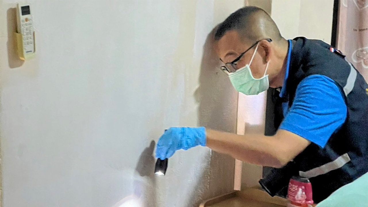 ลั่นไกคาเตียง! ฆ่าโหดสาวสอง คาดคนใกล้ชิด