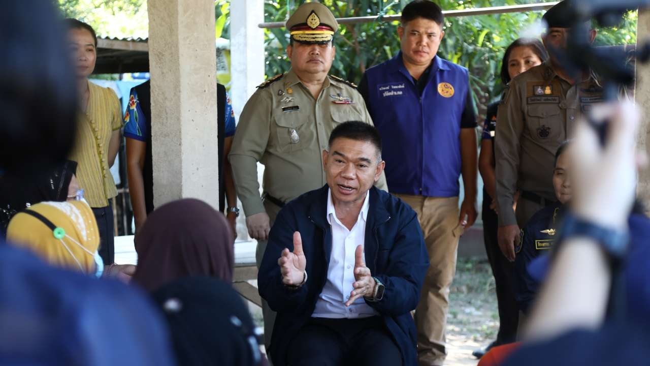 "บิ๊กหลวง" ลุย 9 จว. เด็ดปีกผู้ค้ารายย่อย ปิดล้อม 232 เป้าหมาย