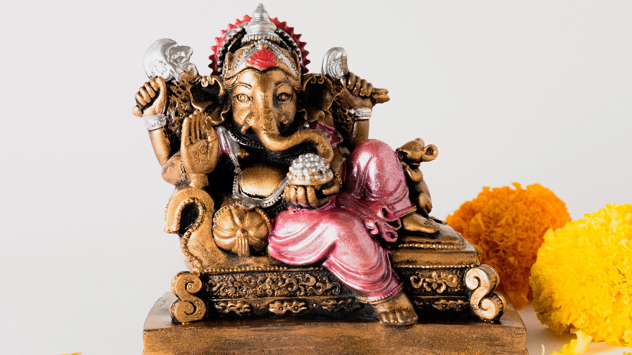 .รู้จัก 5 ผลไม้ไหว้พระพิฆเนศ เสริมมงคล บูชาองค์เทพแห่งความสำเร็จ.