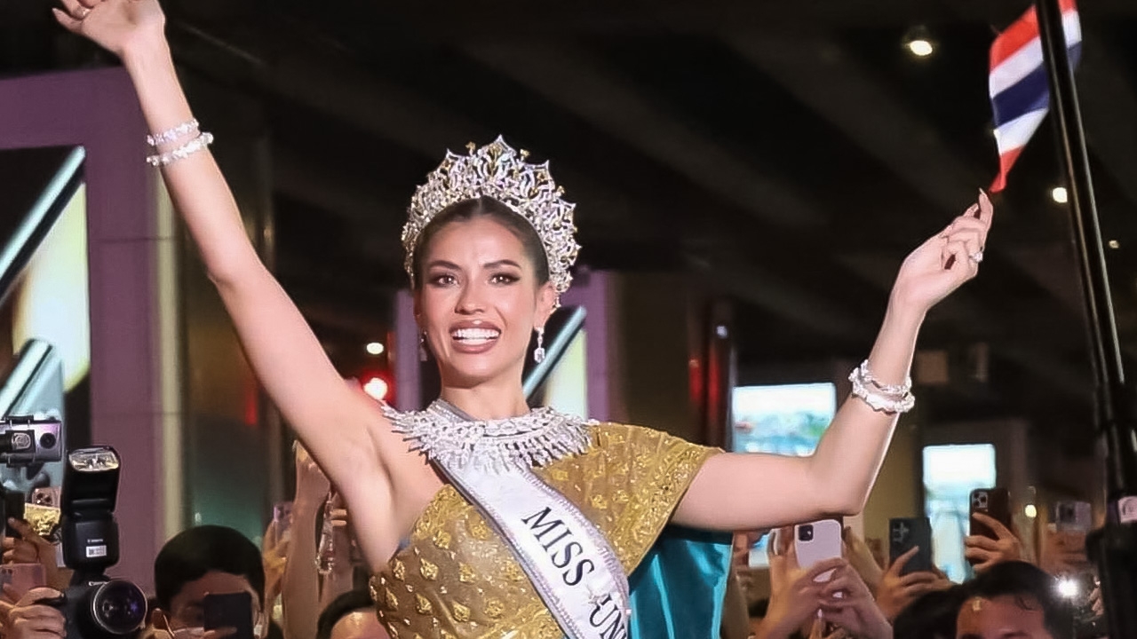 เปิดเรตค่าตัว แอนโทเนีย รองมิสยูนิเวิร์ส คนแรกของไทย รับทรัพย์หลักสิบล้าน