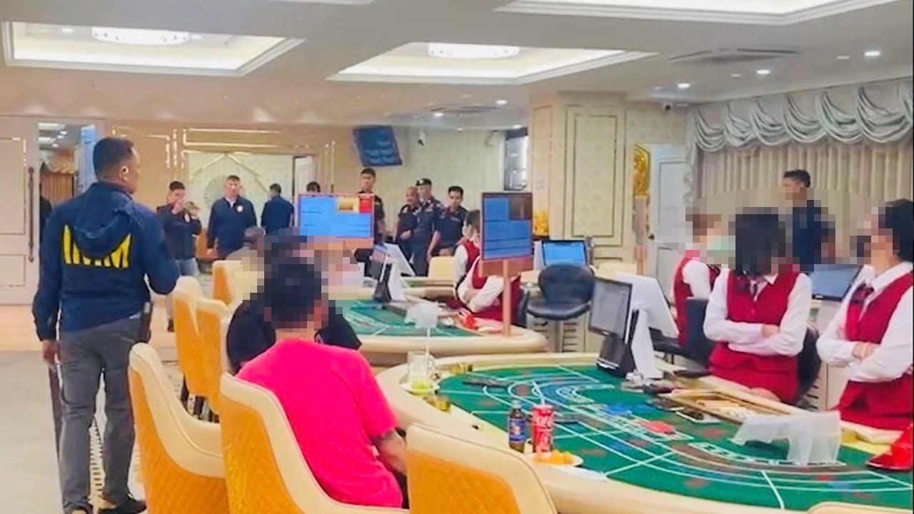 ทีมตํารวจ ตม. ทลายบ่อน "จีนเทา" วีไอพี ห้องหรูชั้น 8 โรงแรมในนนทบุรี ยึดเงิน 3.5 ล้าน