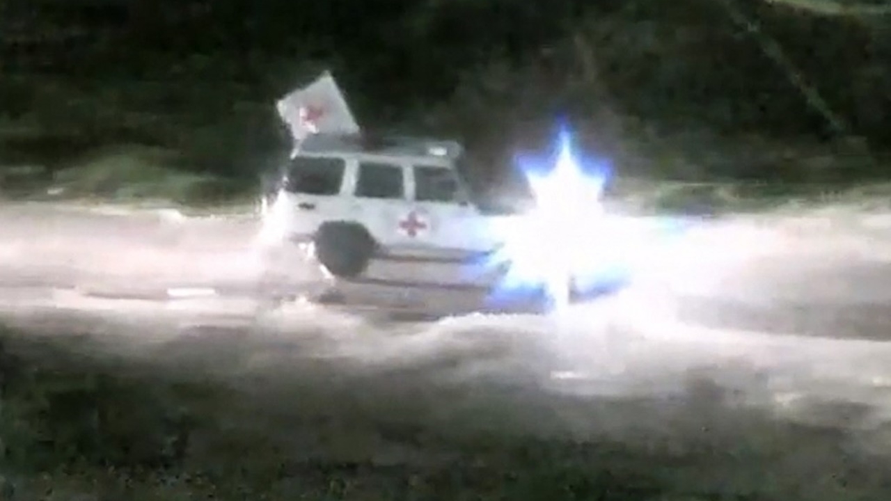 ฮามาสปล่อยตัวประกันอีก 11 คน รวมเด็กแฝด 3 ขวบ กลับถึงอิสราเอลแล้ว