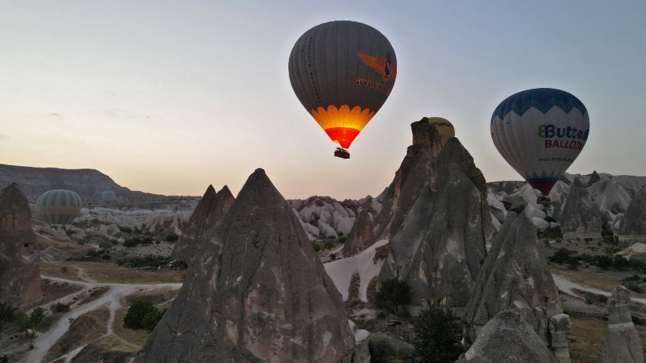 ช็อก รถทัวร์นักท่องเที่ยวไทย ประสบอุบัติเหตุในตุรกี ดับสลด 2 ศพ เจ็บเพียบ