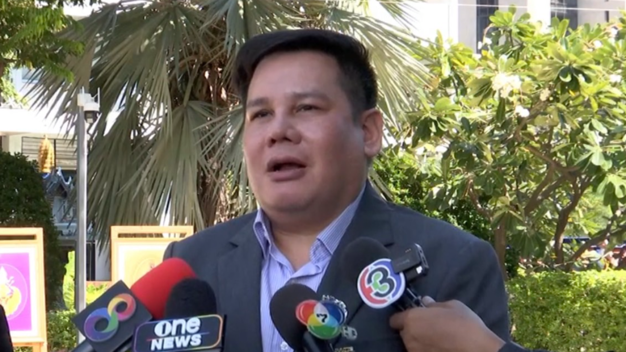 "อธิการฯ" ยัน "อุเทนฯ" ไม่มีวัฒนธรรมประดับฟันเฟือง ย้ำ 2 สถาบันรักกันดี