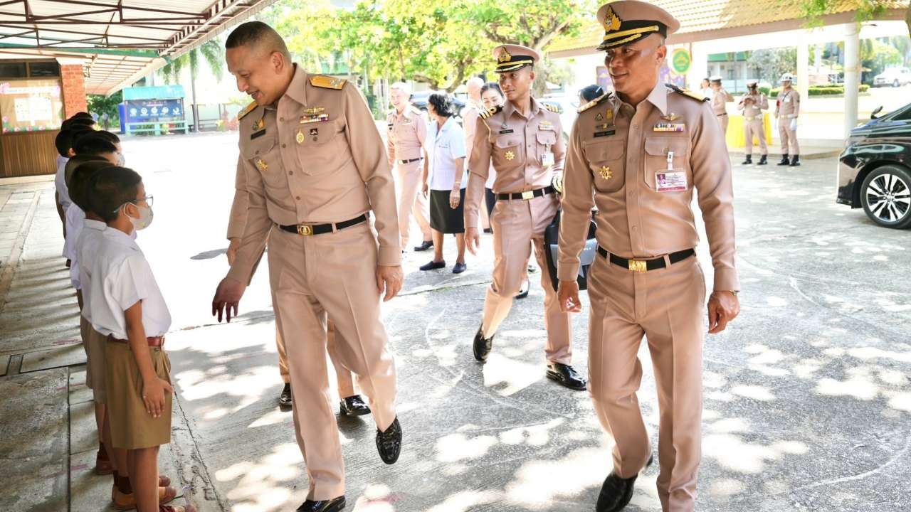 รองผบ.ทร. ติดตามการนำเงินกองทุน พัฒนาคุณภาพชีวิตกำลังพลพื้นที่สัตหีบ