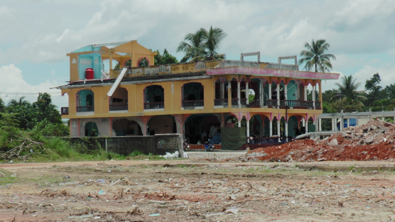 ชาวบ้านมูโนะ ส่งทนายเรียกค่าสินไหม เจ้าของโกดังพลุบึม กว่า 300 ล้านบาท