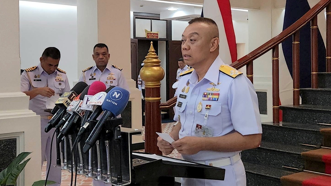 ผบ.ทร.ชงถามอสส. “เปลี่ยนเครื่อง” เรือดำน้ำ ขออย่าเพิ่งพูดซื้อ “ฟริเกต” 