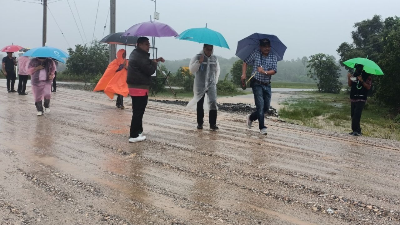 3 เดือนพัง งบสร้างเกือบ 10 ล้าน ถนนที่ปัตตานี ป.ป.ช.จังหวัดลุยตรวจ