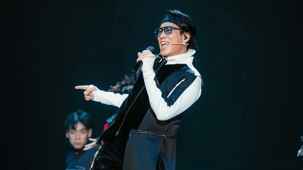 "เบิร์ด ธงไชย" พาแฟนๆ ตะลุยทั่วจักรวาล ในคอนเสิร์ต“แบบเบิร์ดเบิร์ดโชว์ #12”