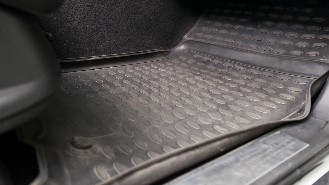 อาจารย์เจษฎา วิเคราะห์ไวรัลเตือนภัยจอดรถตากแดด ทำไมผ้ายางรถยนต์มีควันขึ้น