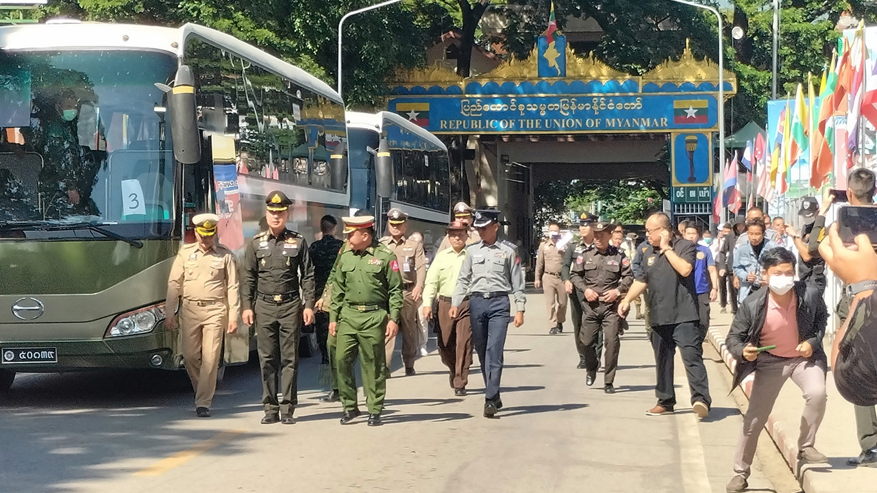 41 ไทยหนีตาย จาก "หนานเติ้ง" คืนสู่มาตุภูมิปลอดภัย ตกค้างรอพากลับอีก 264 คน