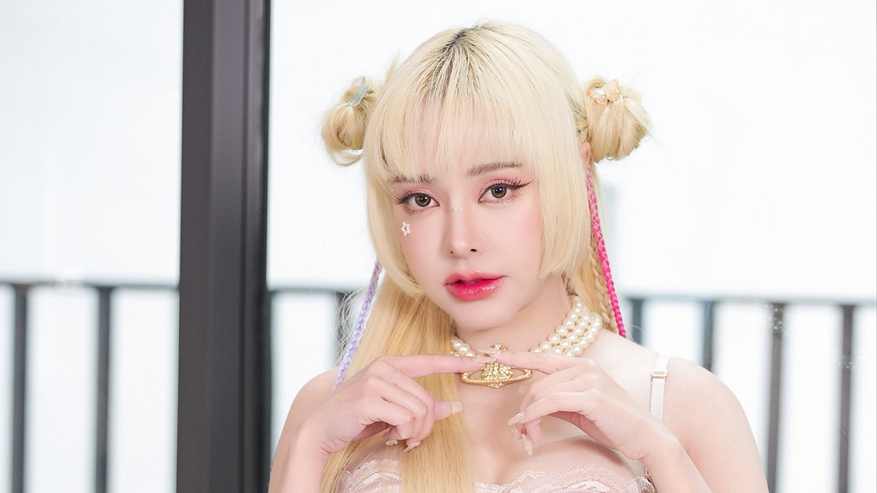 จากสาวแบ๊ว "กัสจัง-จีร่าร์" ขึ้นแท่นศิลปินเดี่ยวกับซิงเกิลแรก "ลองมาทัก"