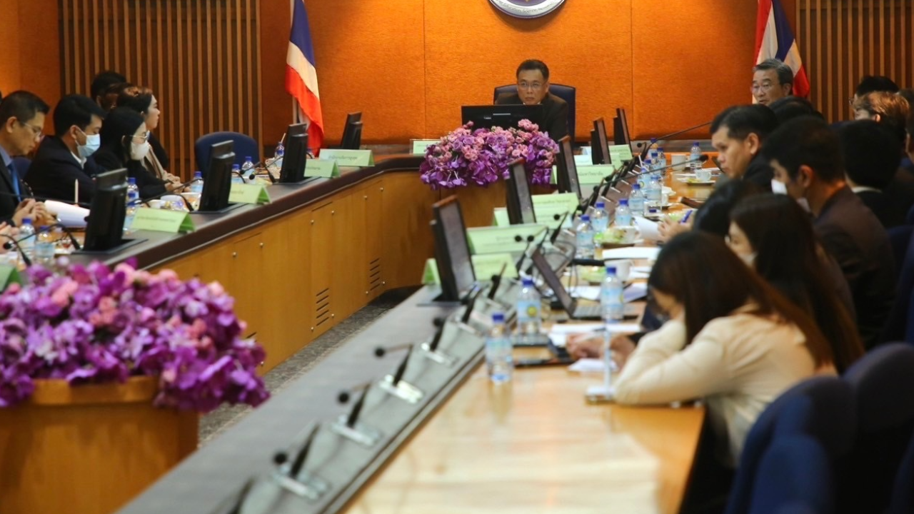 อว. นำถกแนวทางยุติข้อพิพาทอุเทนถวาย-จุฬาฯ ยัน ไม่กระทบนักศึกษาปัจจุบัน