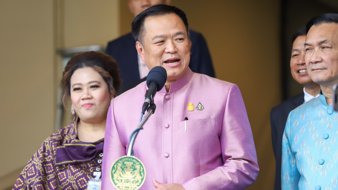 "อนุทิน" เล็ง ให้ ศธ.บรรจุวิชา "ประวัติศาสตร์-หน้าที่พลเมือง" ให้เด็กรักชาติ