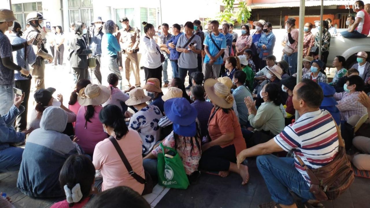 ม็อบเกษตรกรน่านสลายตัว รอเข้าเจรจารองอธิบดีกรมการค้าภายใน ปมข้าวโพดราคาร่วง