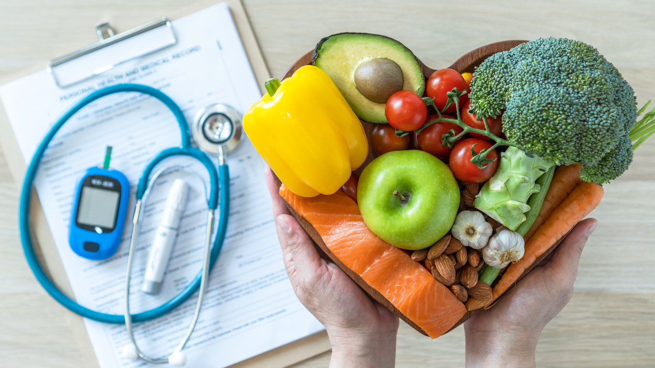 ผู้สูงอายุกับโรคเบาหวาน ป้องกันได้ไหม ควบคุมอย่างไรดี