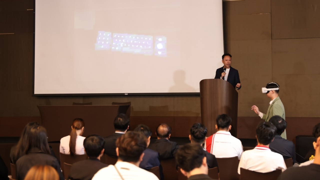 Jakaverse จัดงาน Meeting สุดคึกคัก คนดังตบเท้าร่วมงานคับคั่ง