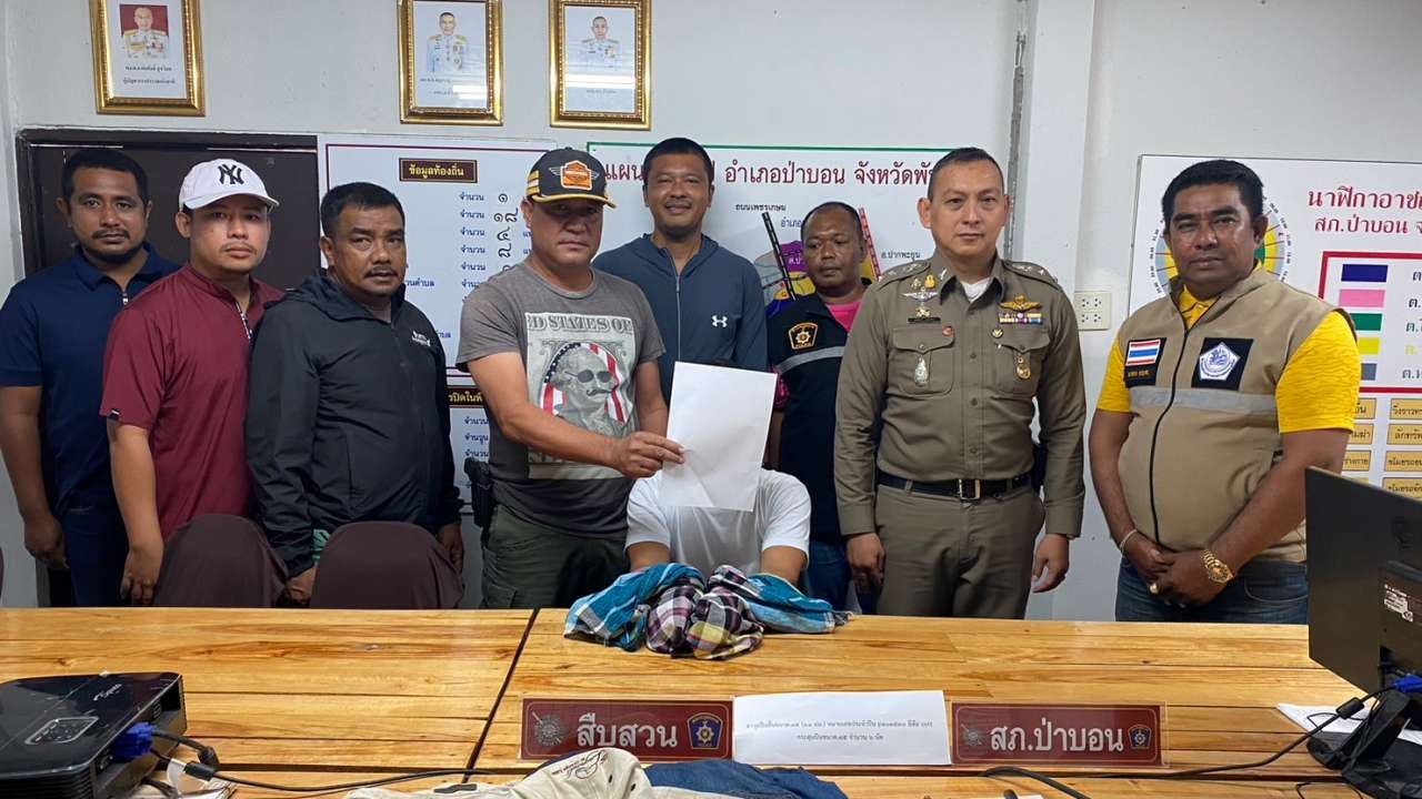 อดีตสารวัตรกำนัน ยิงม่ายสาวเจ้าของร้านชำดับ เข้ามอบตัว ถูก 2 ข้อหาหนัก