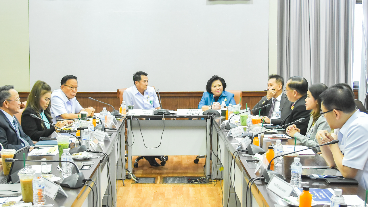 “พวงเพ็ชร” จับมือ “ชลน่าน” เดินหน้าดูแลสิทธิ์ รักษาพยาบาล “พระสงฆ์”