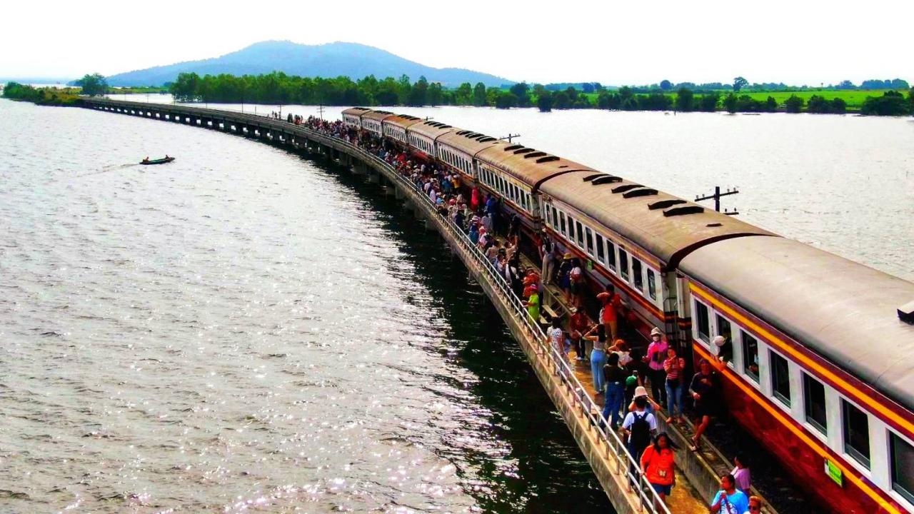 รถไฟท่องเที่ยวเขื่อนป่าสักชลสิทธิ์คึกคัก เสาร์-อาทิตย์ คนแห่ขึ้นเที่ยวแน่น