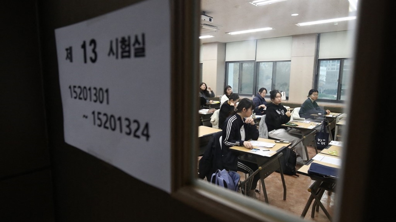 นักเรียนเกาหลีใต้ยื่นฟ้องรัฐ ตีระฆังหมดเวลาสอบ ‘ซูนึง’ เร็วไป 90 วินาที