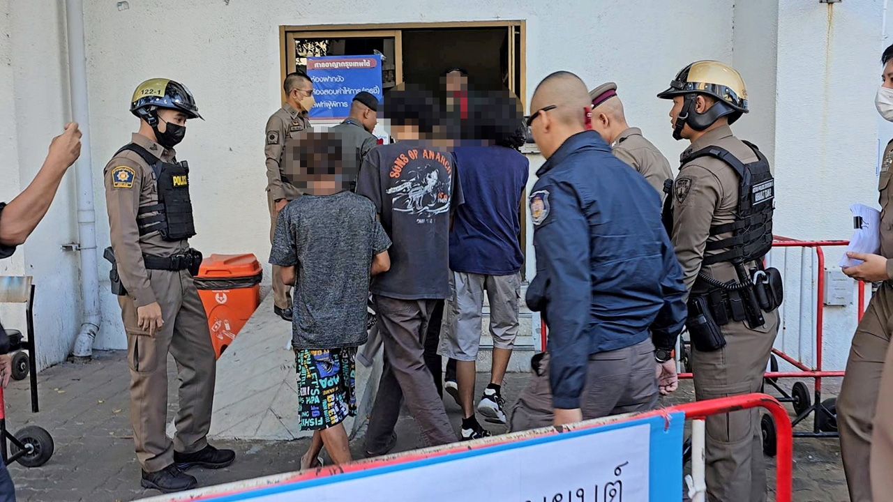 ล็อกเพิ่มตัวระดมทุนซื้อปืน คุมฝากขังพร้อม "ไอ้วิน" ไม่ได้ประกันยกแก๊ง