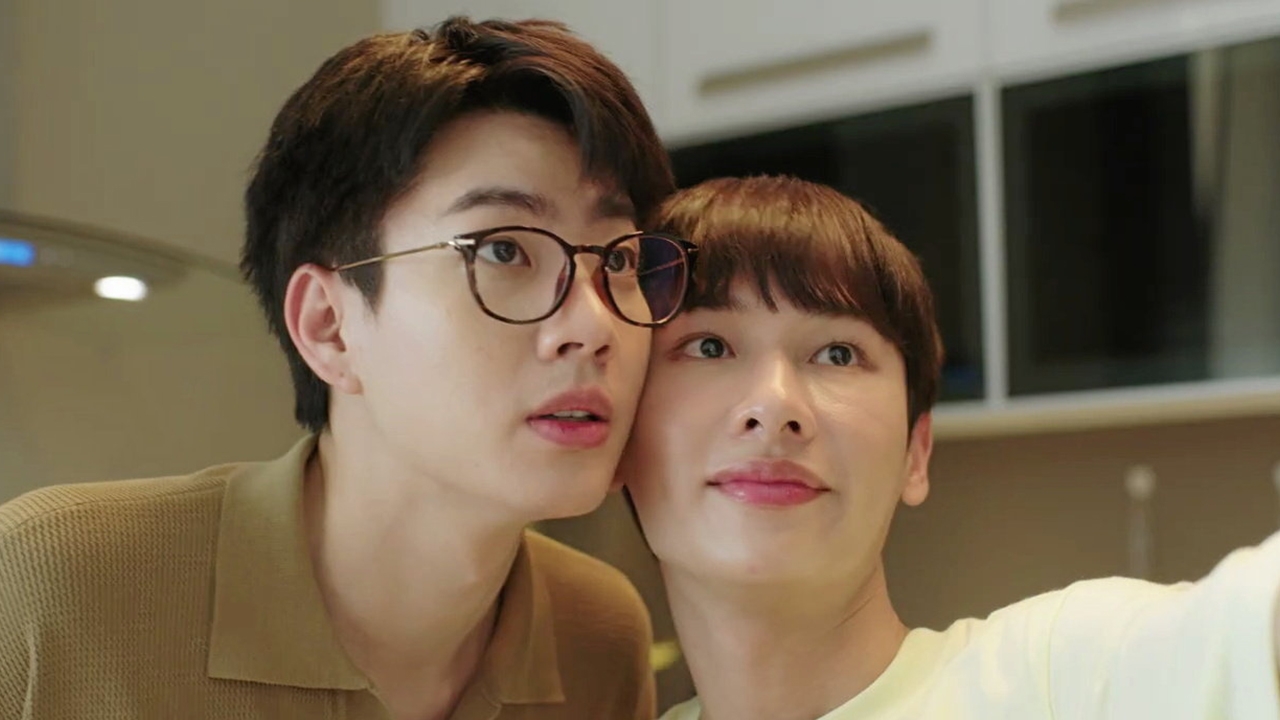 ฟินฉากจูบ "ออฟ-กัน" หวานได้อีก ใน “Cooking Crush อาหารเป็นยังไงครับหมอ”