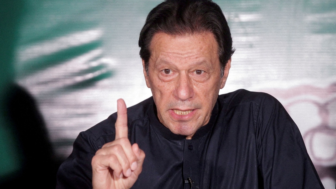 อิมราน ข่าน สุดล้ำ ใช้เอไอช่วยหาเสียง แม้ตัวอยู่คุก