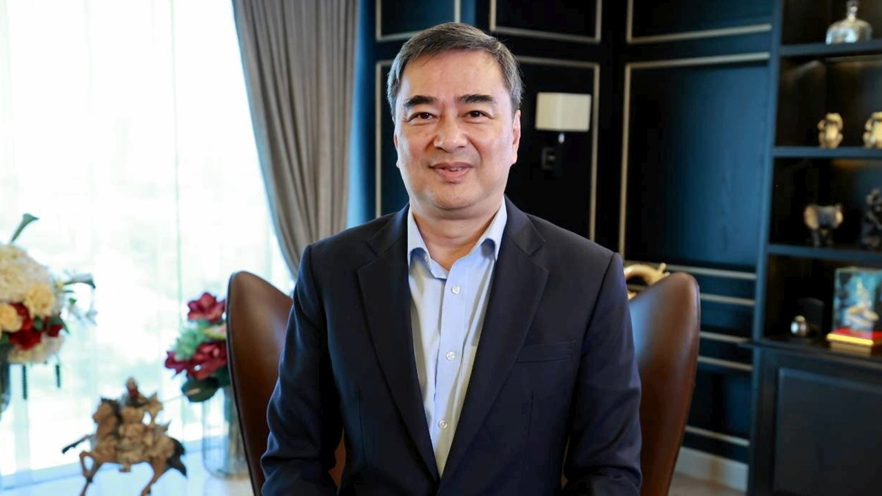 กางโรดแม็ปรัฐธรรมนูญฉบับทางออกประเทศ : บิดเบือนระวังวิกฤติ