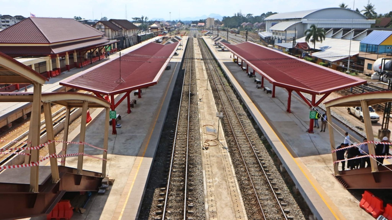 รมช.คมนาคม ไปชุมพรเปิดใช้รถไฟทางคู่สายใต้วันแรก เชื่อมระเบียงเศรษฐกิจใต้