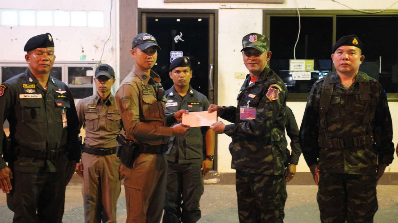 มทภ.1 ตรวจเยี่ยม กกล.สุรสีห์ ปลื้มจุดตรวจ โชว์ผลงานจับยาบ้า 50 ล้านเม็ด