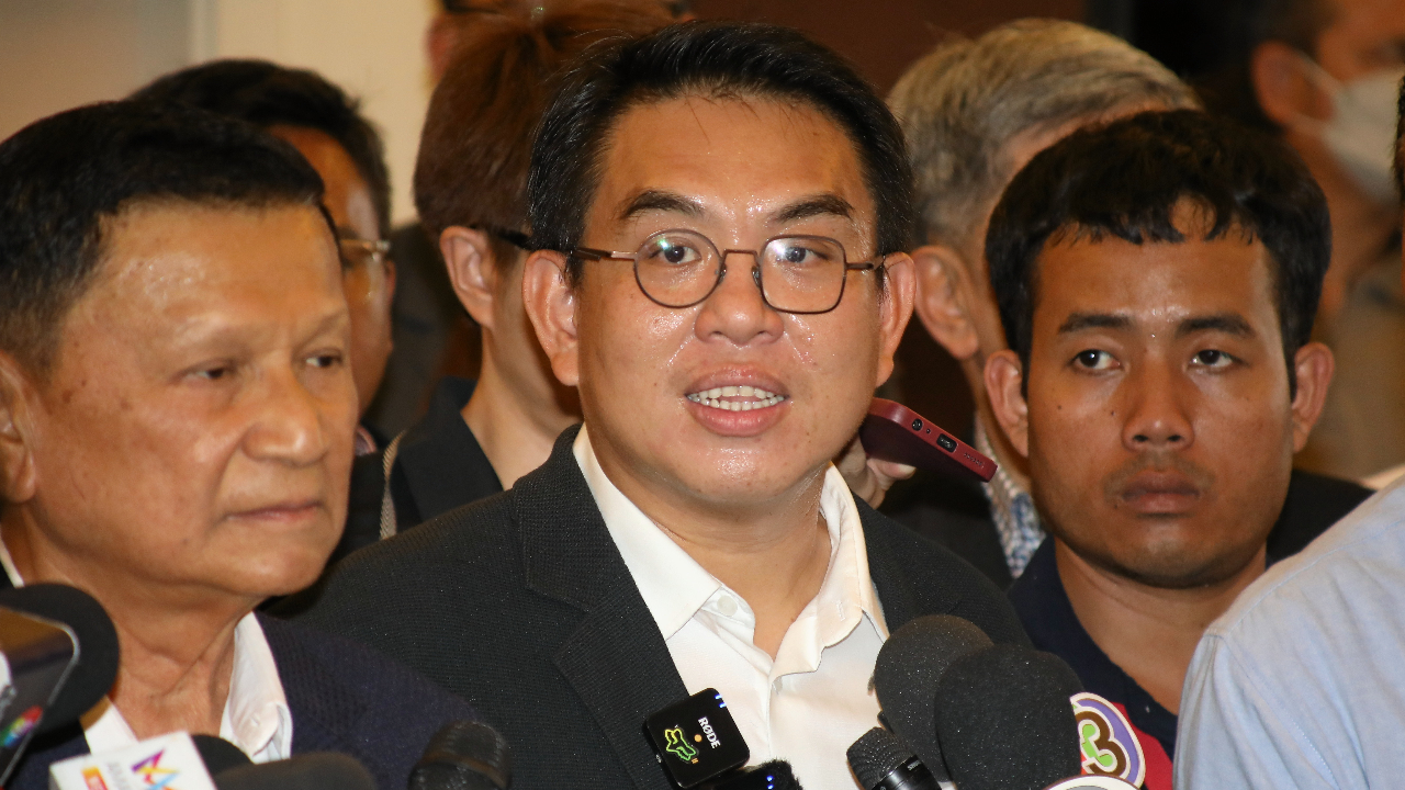 "วิโรจน์" ฮึ่ม ปมครูฝึกซ้อมพลทหาร "ชลบุรี" ตั้งเป้าตายในค่ายต้องเป็นศูนย์