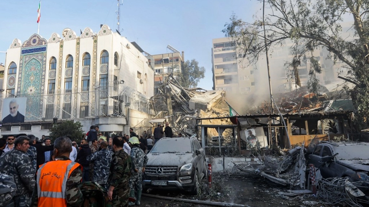 อิสราเอลถล่มกงสุลอิหร่านในซีเรีย ดับ 7 ศพ รวม ผบ.หน่วยรบพิเศษ ‘คุดส์’