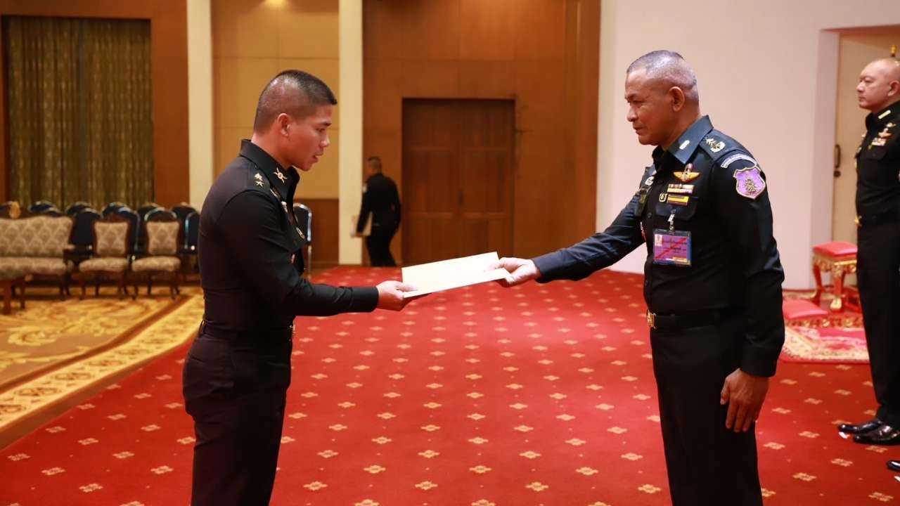 มทภ.1 มอบคำสั่งแต่งตั้ง 64 คกก. ตรวจเลือกทหารย้ำต้องโปร่งใส ยุติธรรม