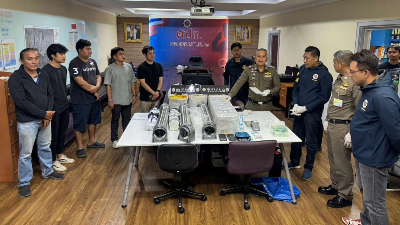 สืบ 1 จับ 2 หนุ่มจีนลักลอบค้ายาไอซ์ซุกใส่เครื่องกรองน้ำส่งเอเชีย-ยุโรป