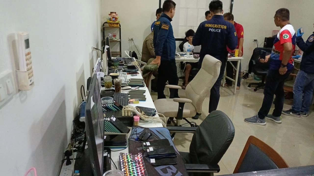 ตร.ไซเบอร์ ปิดล้อม 3 จุด รวบมังกรจีนแก๊งคอลฯ ลวงเหยื่อทั้งใน และตปท.