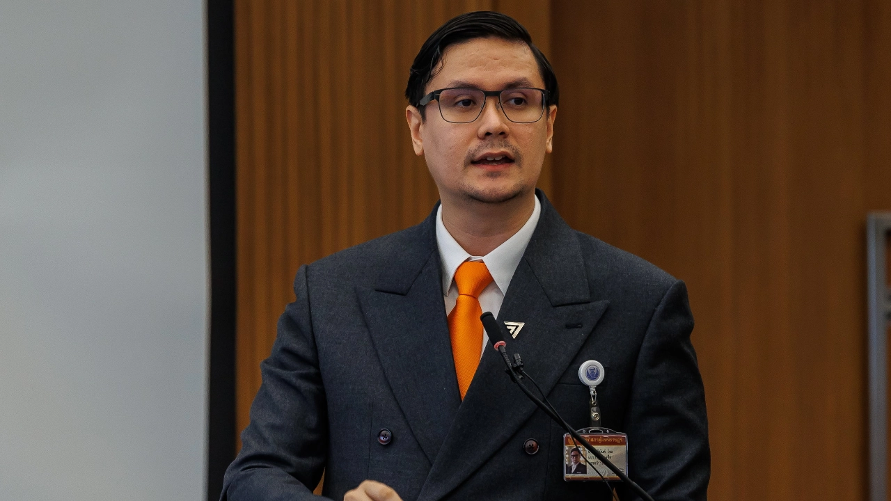 "โรม" ปูด “อู่ตะเภา” อาจเป็นที่แรกสร้าง "เอนเตอร์เทนเมนต์ คอมเพล็กซ์" 