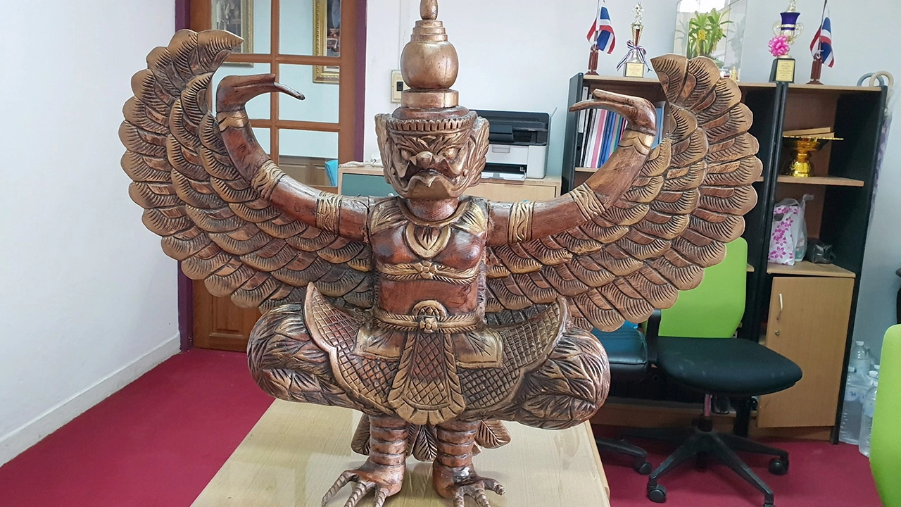 "พญาครุฑ" บูชาด้วยใจบริสุทธิ์ ไม่เจ็บ ไม่จน...เสริมอำนาจบารมี