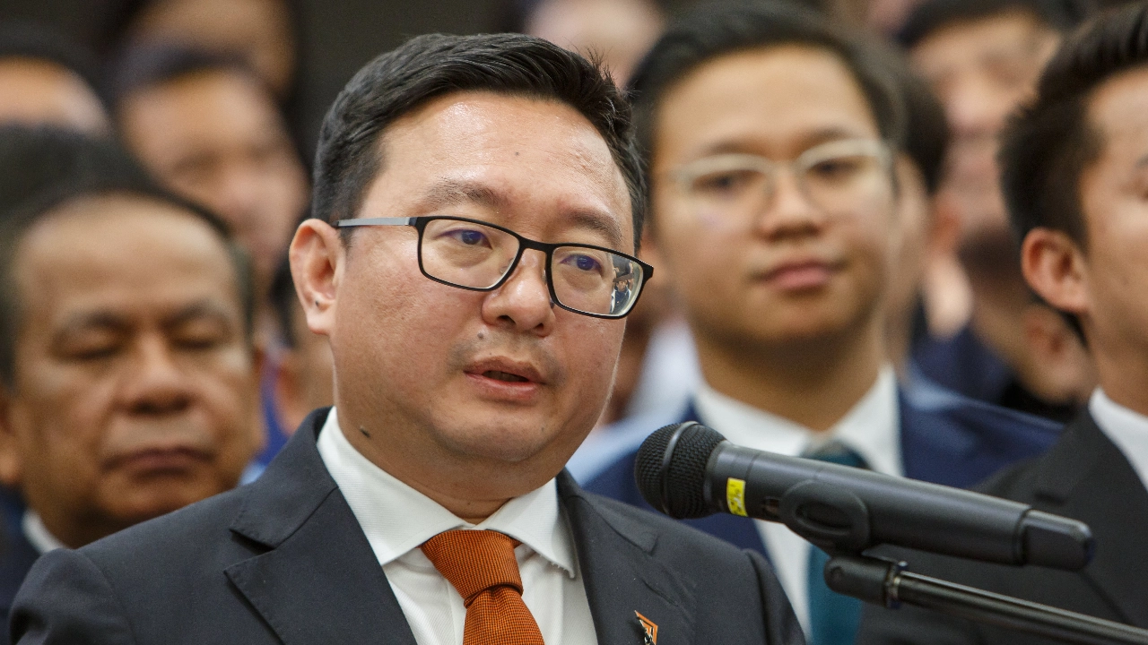 “ชัยธวัช” รับ “ก้าวไกล” เตรียมแถลงใหญ่ สู้คดียุบพรรคหลังหยุดยาวสงกรานต์