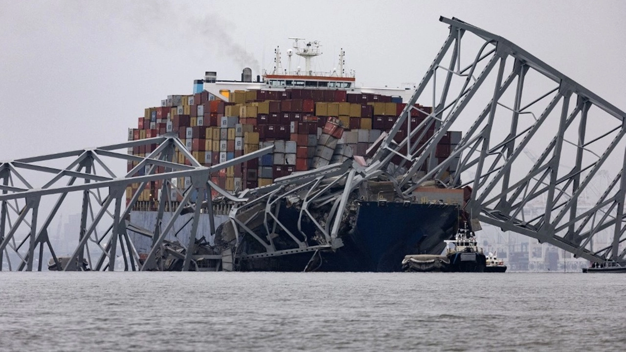 จนท.ท่าเรืออ้าง เรือดาลีไฟฟ้าขัดข้องรุนแรง 2 วันก่อนชนสะพานบัลติมอร์