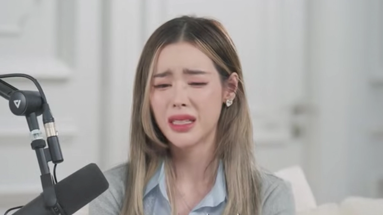 ไอซ์ ปรีชญา เปิดใจพูดหมดทุกเรื่องของพ่อแม่ ทนอยู่ในบ้านที่ไฟไหม้นับ 10 ปี