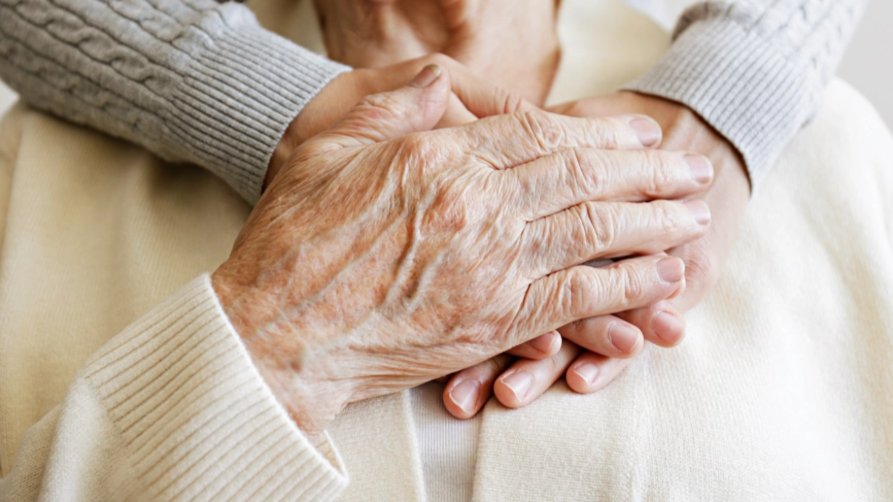 รู้จักภาวะเปราะบางในผู้สูงอายุ ภัยเงียบที่ไม่ควรมองข้าม