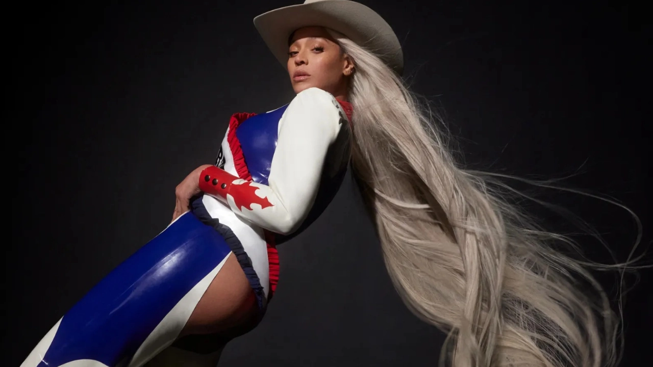 แม่ก็คือแม่ บียอนเซ่ ปล่อยอัลบั้มใหม่ อัดแน่นด้วยคุณภาพ 30 แทร็ค