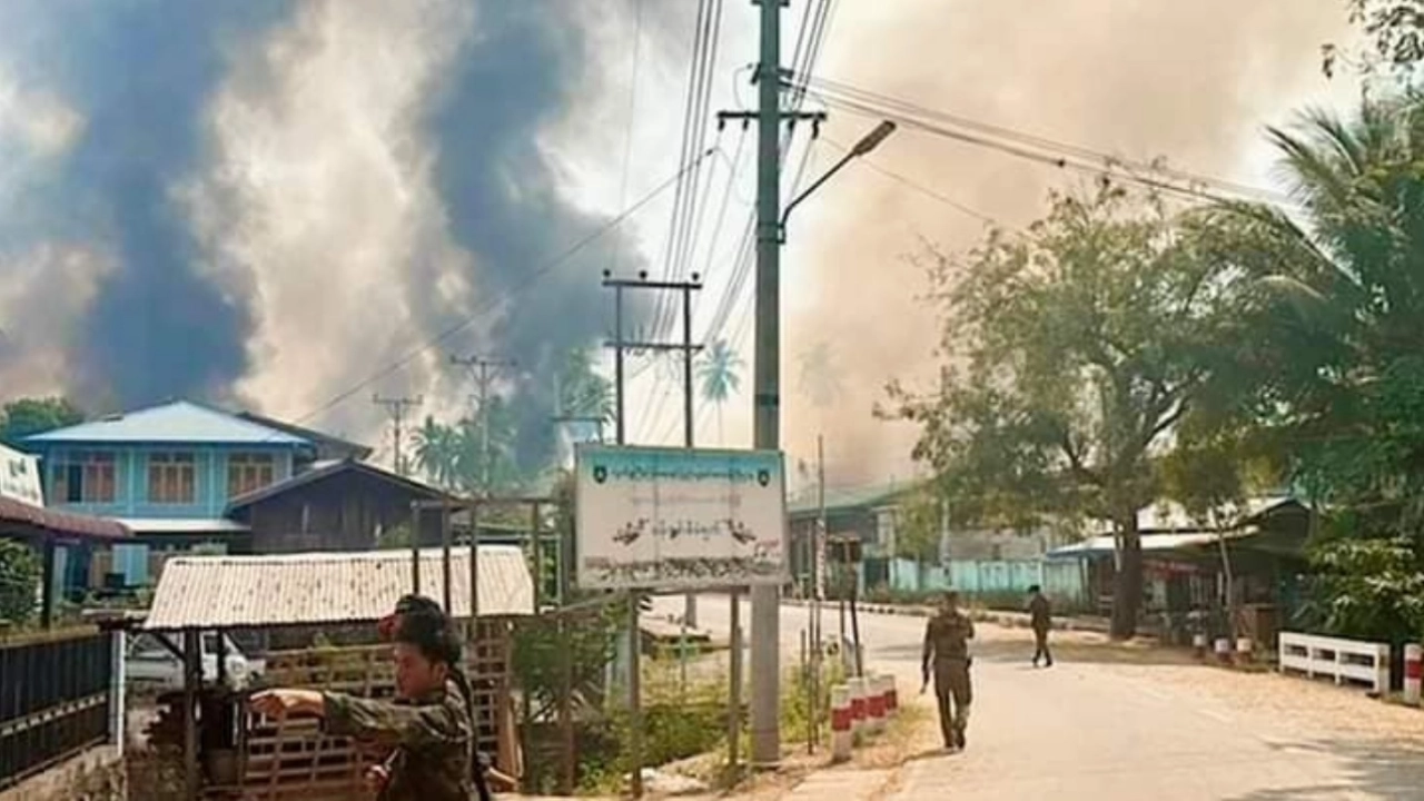 กะเหรี่ยงแดงโว ตีค่ายทหารพม่าที่โมเบียแตก ยึดเมืองลอยก่อว์ได้ 3 ใน 4