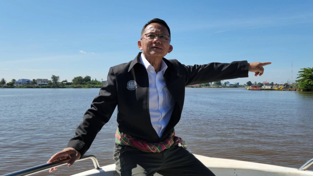 "สมศักดิ์" ห่วงชาวบ้านริมโขง หลังสารเคมีรั่วไหล สั่งเกาะติด-เช็กคุณภาพน้ำ