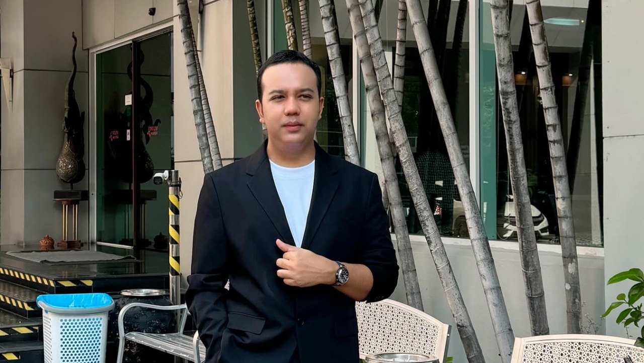 "แพรรี่" แซวดราม่าสาวกับพระ ชี้คนคิดน้อยส่วนใหญ่เสร็จทุกราย ถูกหลอกอดีตชาติ