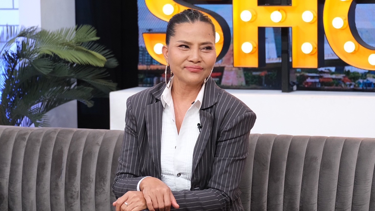 สุนารี หัวใจไม่ว่าง ถูกหนุ่มต่างชาติรุมจีบ 3 คน อึ้ง! เหตุผลที่ยังไม่เปิดตัว