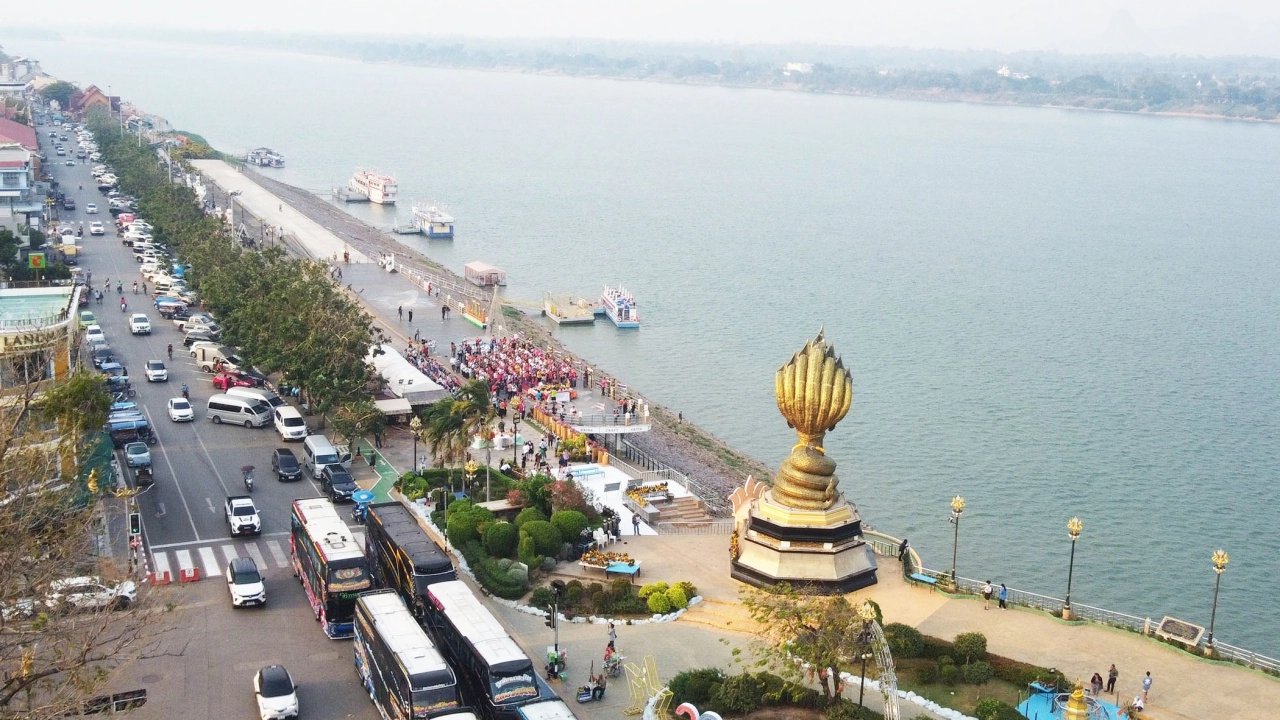 ทม.นครพนมปักหมุดถนนเลียบโขง จัดสงกรานต์ถนนข้าวปุ้น ขอพรพญานาค 13-15 เม.ย. 67