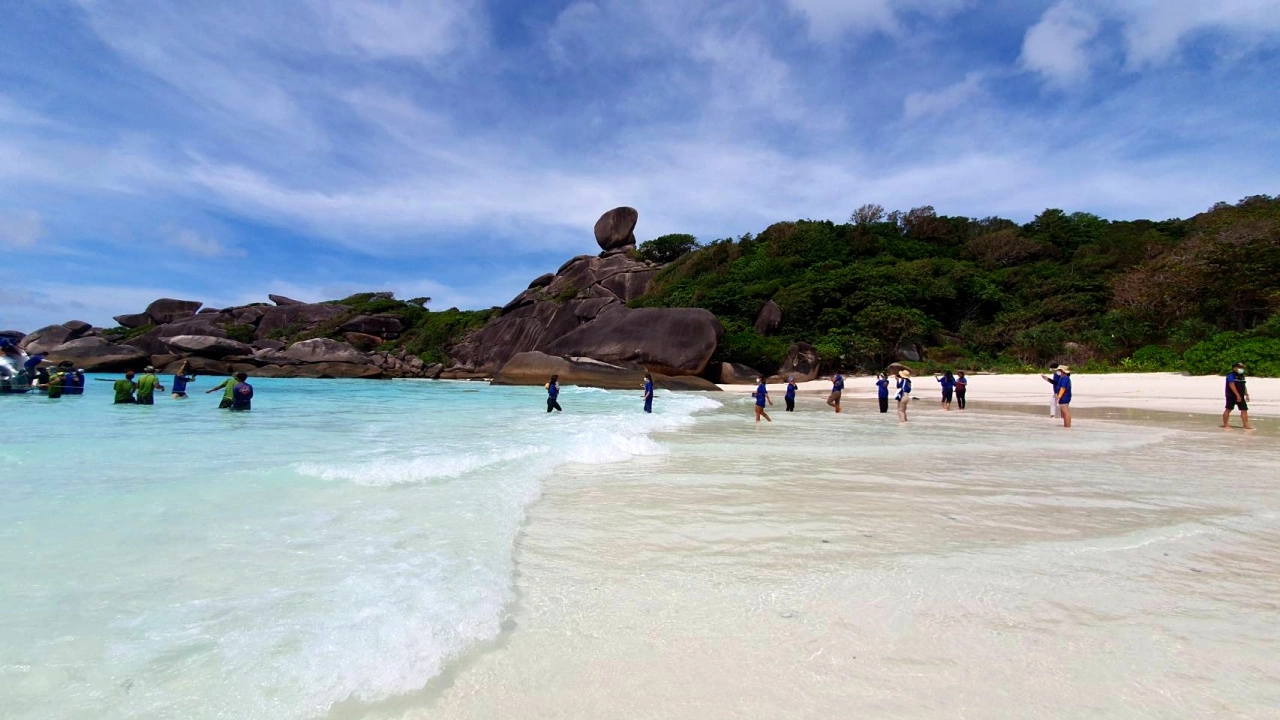 สงกรานต์ 67 พังงาที่พักจองเต็มถึง พ.ค. สิมิลัน-สุรินทร์ อันดับ 1 คนอยากเที่ยว